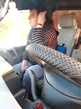 Snapshot of larylary6969 chatting on November 24, 1:22 pm larylary6969 online show from November 24, 1:22 pm