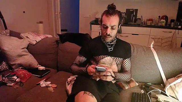 P4RtYBOII92 online show from January 31, 11:03 pm