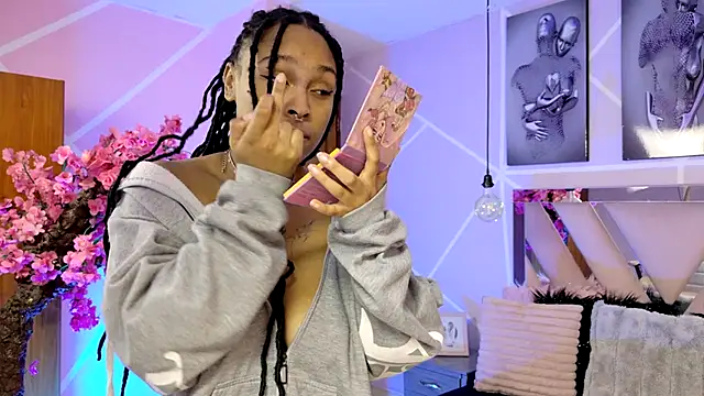 Elith noa online show from November 27, 7:38 pm