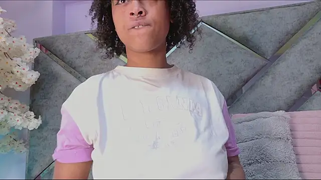 Elith noa online show from July 28, 3:24 am