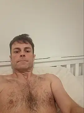 Snapshot of steb1980 chatting on October 25, 7:49 am steb1980 online show from October 25, 7:49 am