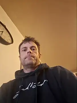 steb1980 online show from May 3, 10:38 pm