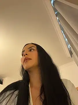  miaquevedo  online show from May 2, 1:49 pm