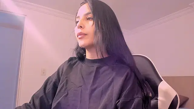 Snapshot of _miaquevedo_ chatting on July 21, 3:58 pm miaquevedo online show from July 21, 3:58 pm