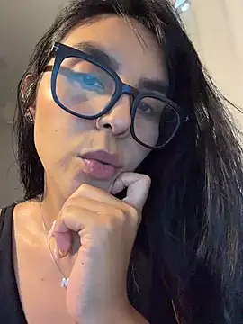 Snapshot of _miaquevedo_ chatting on July 31, 4:06 pm miaquevedo online show from July 31, 4:06 pm