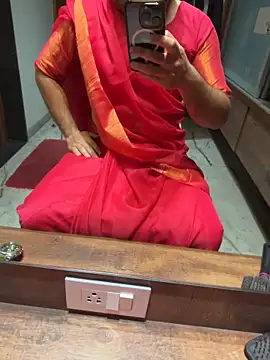 Snapshot of versatile_guy01 chatting on December 20, 6:37 pm versatile guy01 online show from December 20, 6:37 pm