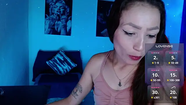 Sara-Guzman1 online show from March 30, 6:53 pm