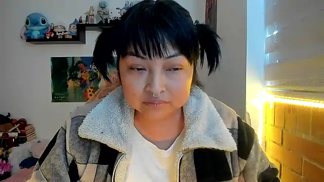 Shaddycute  online show from February 18, 2:57 pm