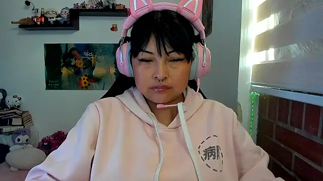 Shaddycute  online show from March 14, 2:44 pm