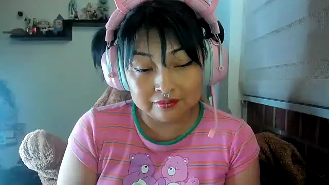 Shaddycute  online show from April 26, 1:53 pm