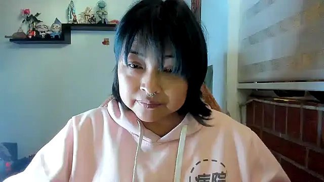 Shaddycute  online show from May 5, 2:03 pm