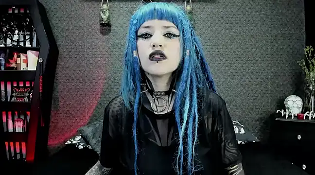 Snapshot of DimmuandDarkness chatting on January 3, 9:36 am DimmuandDarkness online show from January 3, 9:36 am