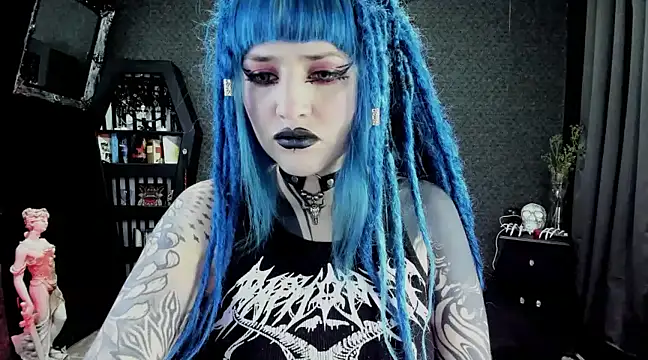 Snapshot of DimmuandDarkness chatting on January 4, 9:31 pm DimmuandDarkness online show from January 4, 9:31 pm