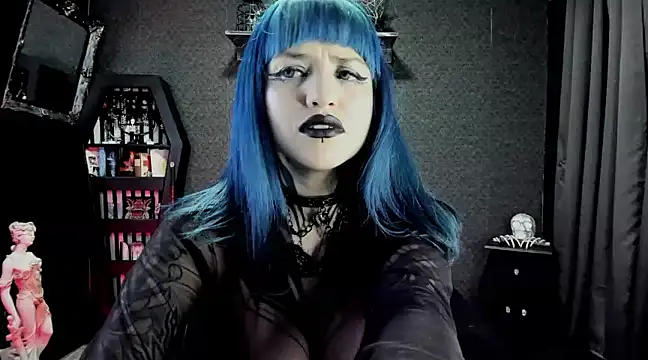 Snapshot of DimmuandDarkness chatting on January 10, 7:14 am DimmuandDarkness online show from January 10, 7:14 am