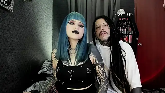 Snapshot of DimmuandDarkness chatting on February 12, 5:47 am DimmuandDarkness online show from February 12, 5:47 am