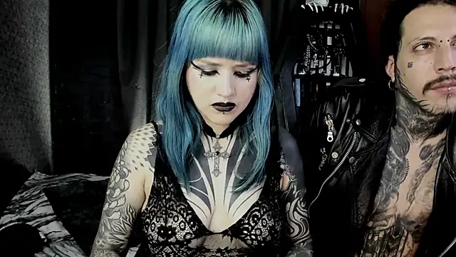 Snapshot of DimmuandDarkness chatting on February 15, 6:44 am DimmuandDarkness online show from February 15, 6:44 am