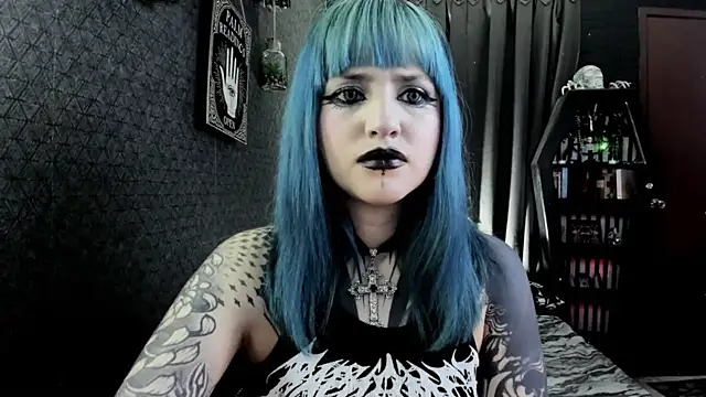 Snapshot of DimmuandDarkness chatting on February 20, 7:45 am DimmuandDarkness online show from February 20, 7:45 am