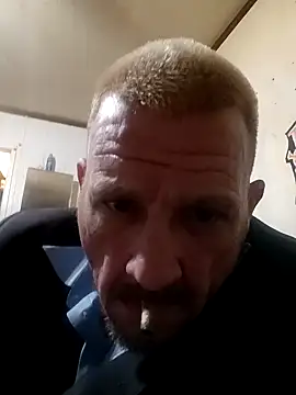 Snapshot of gettinit2wice chatting on December 12, 11:29 am gettinit2wice online show from December 12, 11:29 am