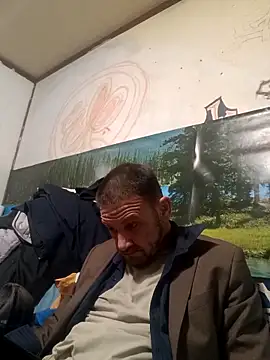 Snapshot of gettinit2wice chatting on March 7, 4:22 pm gettinit2wice online show from March 7, 4:22 pm