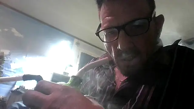 Snapshot of gettinit2wice chatting on October 27, 10:19 am gettinit2wice online show from October 27, 10:19 am