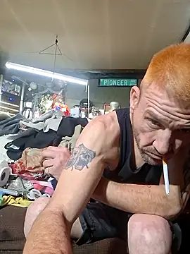 gettinit2wice online show from February 1, 12:37 pm