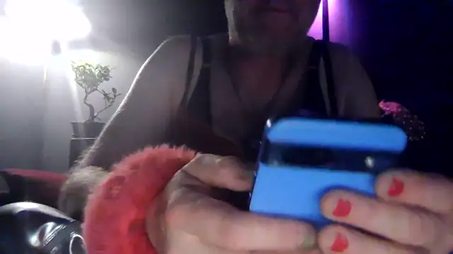 biffboff123 online show from July 12, 11:29 pm