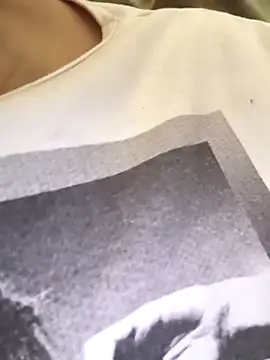 Snapshot of florecita9 chatting on November 21, 5:44 pm florecita9 online show from November 21, 5:44 pm