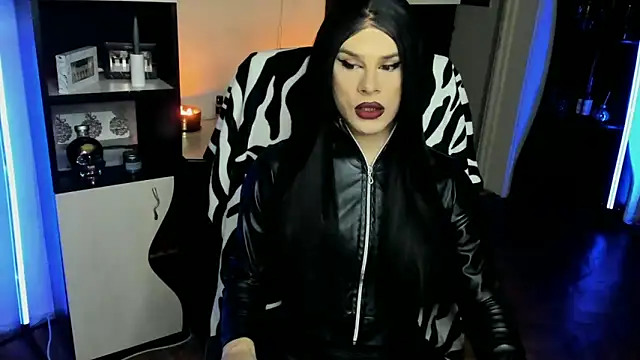 EvelynLexy online show from March 5, 6:48 pm