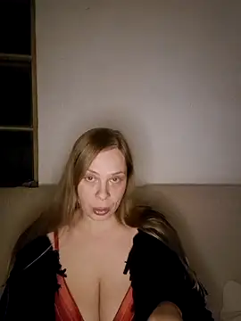 Snapshot of katiestevens chatting on November 22, 9:47 pm katiestevens online show from November 22, 9:47 pm