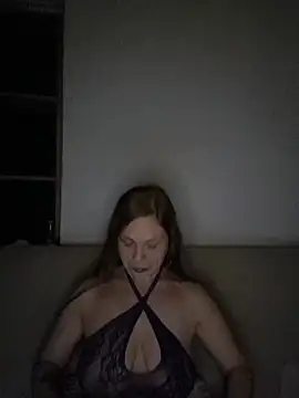 Snapshot of katiestevens chatting on December 20, 10:39 pm katiestevens online show from December 20, 10:39 pm