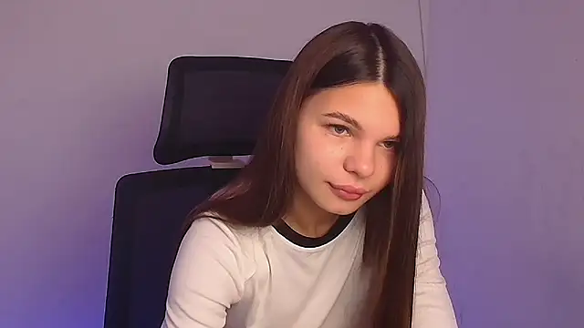 Snapshot of Hanna_Way chatting on December 30, 6:42 am Hanna Way online show from December 30, 6:42 am