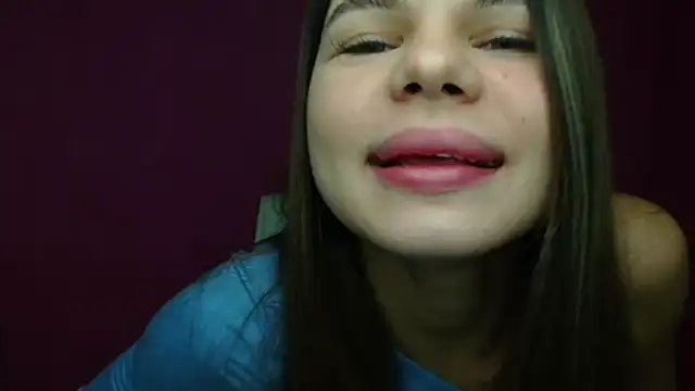 Snapshot of Hanna_Way chatting on January 6, 6:58 am Hanna Way online show from January 6, 6:58 am