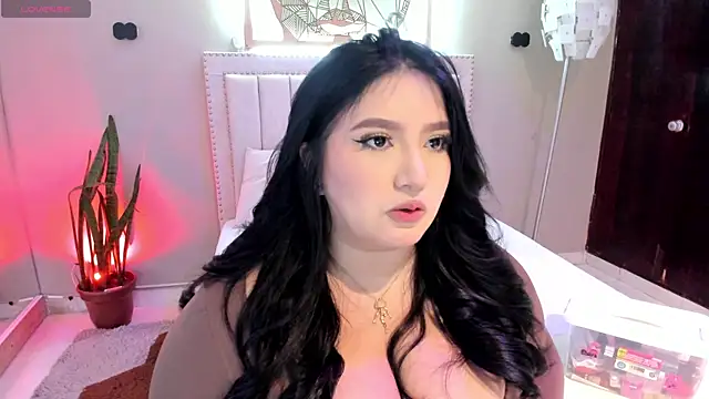 Snapshot of _nina_sweet chatting on November 11, 12:05 pm nina sweet online show from November 11, 12:05 pm