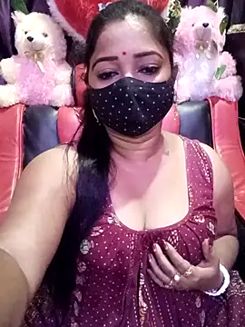 Snapshot of ella_mariya chatting on April 2, 2:37 pm ella mariya online show from April 2, 2:37 pm