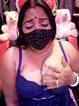 Snapshot of ella_mariya chatting on April 22, 7:04 pm ella mariya online show from April 22, 7:04 pm
