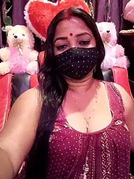 Snapshot of ella_mariya chatting on April 23, 7:05 pm ella mariya online show from April 23, 7:05 pm