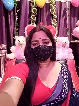 Snapshot of ella_mariya chatting on April 26, 7:11 pm ella mariya online show from April 26, 7:11 pm