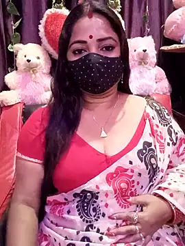 Snapshot of ella_mariya chatting on May 21, 6:48 pm ella mariya online show from May 21, 6:48 pm