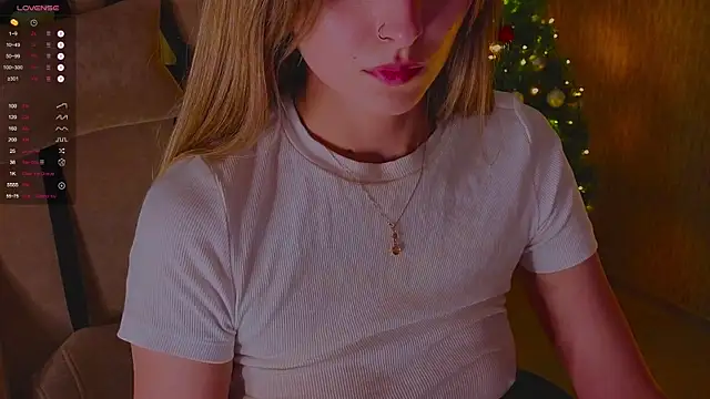 Snapshot of Saillise chatting on December 21, 12:09 am Saillise online show from December 21, 12:09 am