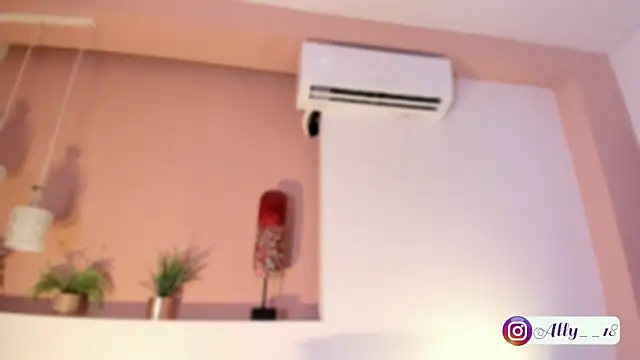 Snapshot of Ally_addams chatting on October 28, 3:54 am Ally addams online show from October 28, 3:54 am