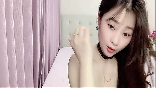 Snapshot of aisha123123 chatting on February 28, 3:04 pm aisha123123 online show from February 28, 3:04 pm