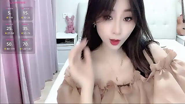 Snapshot of aisha123123 chatting on September 10, 2:55 am aisha123123 online show from September 10, 2:55 am