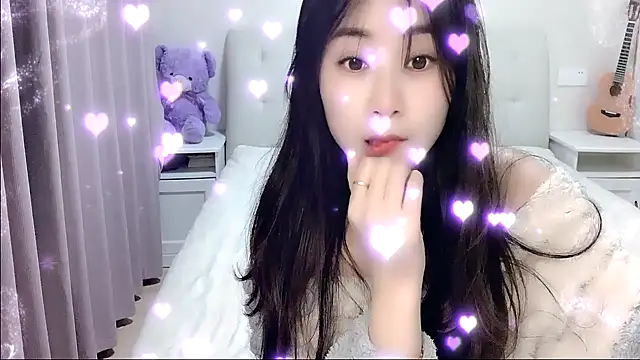 Snapshot of aisha123123 chatting on October 26, 2:34 pm aisha123123 online show from October 26, 2:34 pm