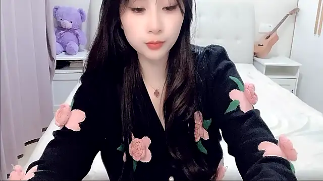 Snapshot of aisha123123 chatting on October 30, 2:18 pm aisha123123 online show from October 30, 2:18 pm