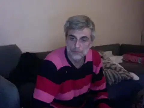 Snapshot of skossa777 chatting on December 24, 11:11 pm skossa777 online show from December 24, 11:11 pm