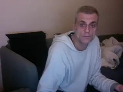 Snapshot of skossa777 chatting on February 10, 8:31 pm skossa777 online show from February 10, 8:31 pm