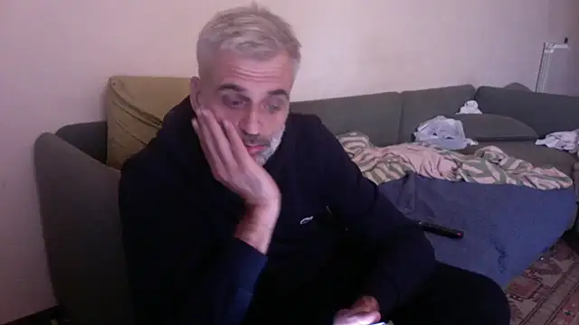 Snapshot of skossa777 chatting on October 2, 11:28 am skossa777 online show from October 2, 11:28 am