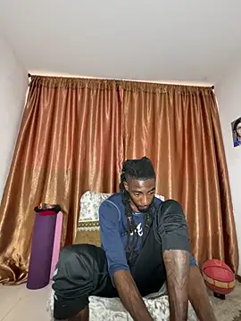 Snapshot of Malkon_Big chatting on October 22, 7:35 pm Malkon Big online show from October 22, 7:35 pm