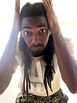 Snapshot of Malkon_Big chatting on December 14, 2:22 pm Malkon Big online show from December 14, 2:22 pm