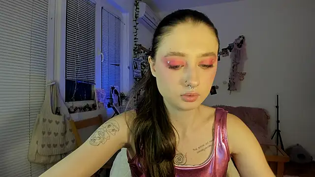 Jenny darling love online show from January 14, 7:00 pm